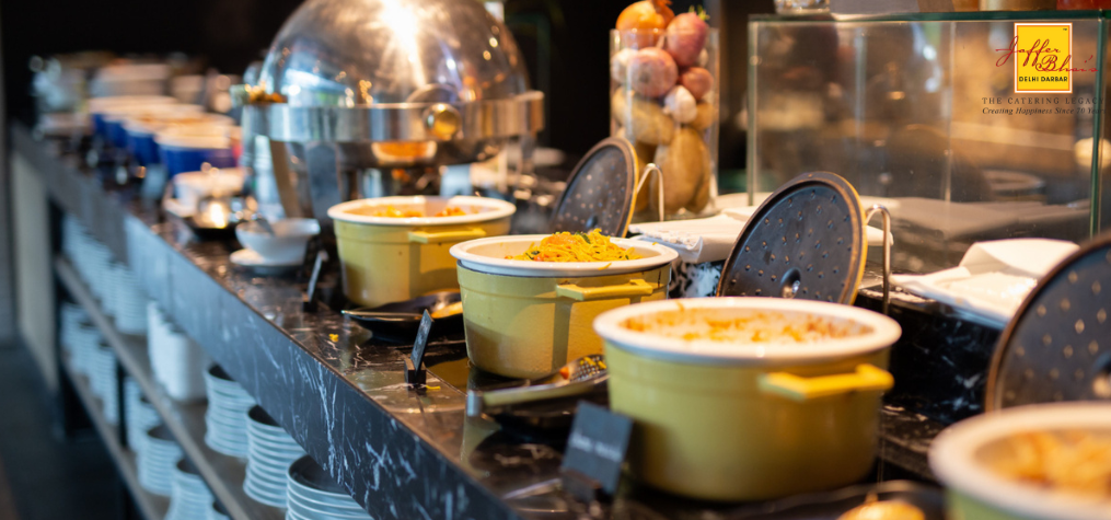 Pros and Cons of Buffet Wedding Party Catering